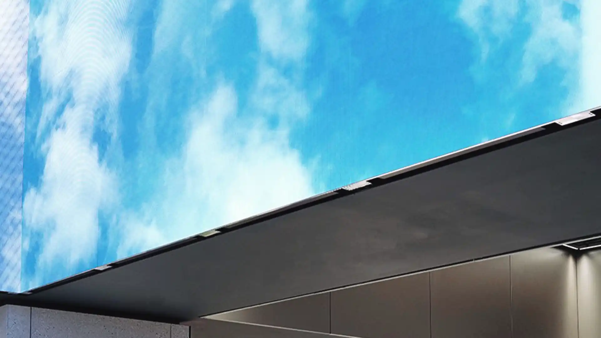 Instalación LED inmersiva en el techo de la tienda insignia de Balenciaga en Nueva York, que crea una atmósfera futurista de venta al por menor.