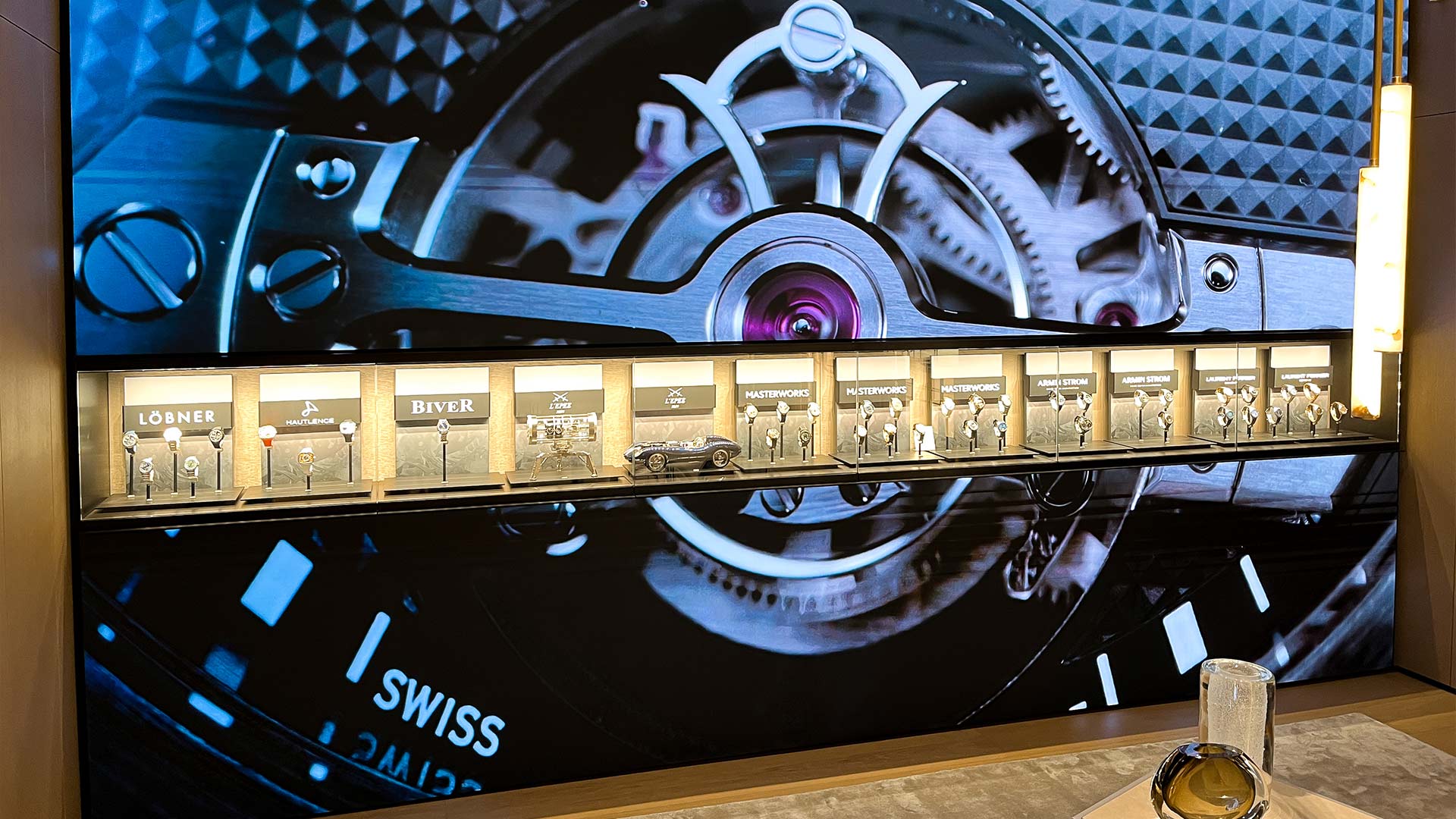 Großformat-LED-Display von TRISON im Masterworks-Bereich des Bucherer Flagship Stores in Frankfurt integriert