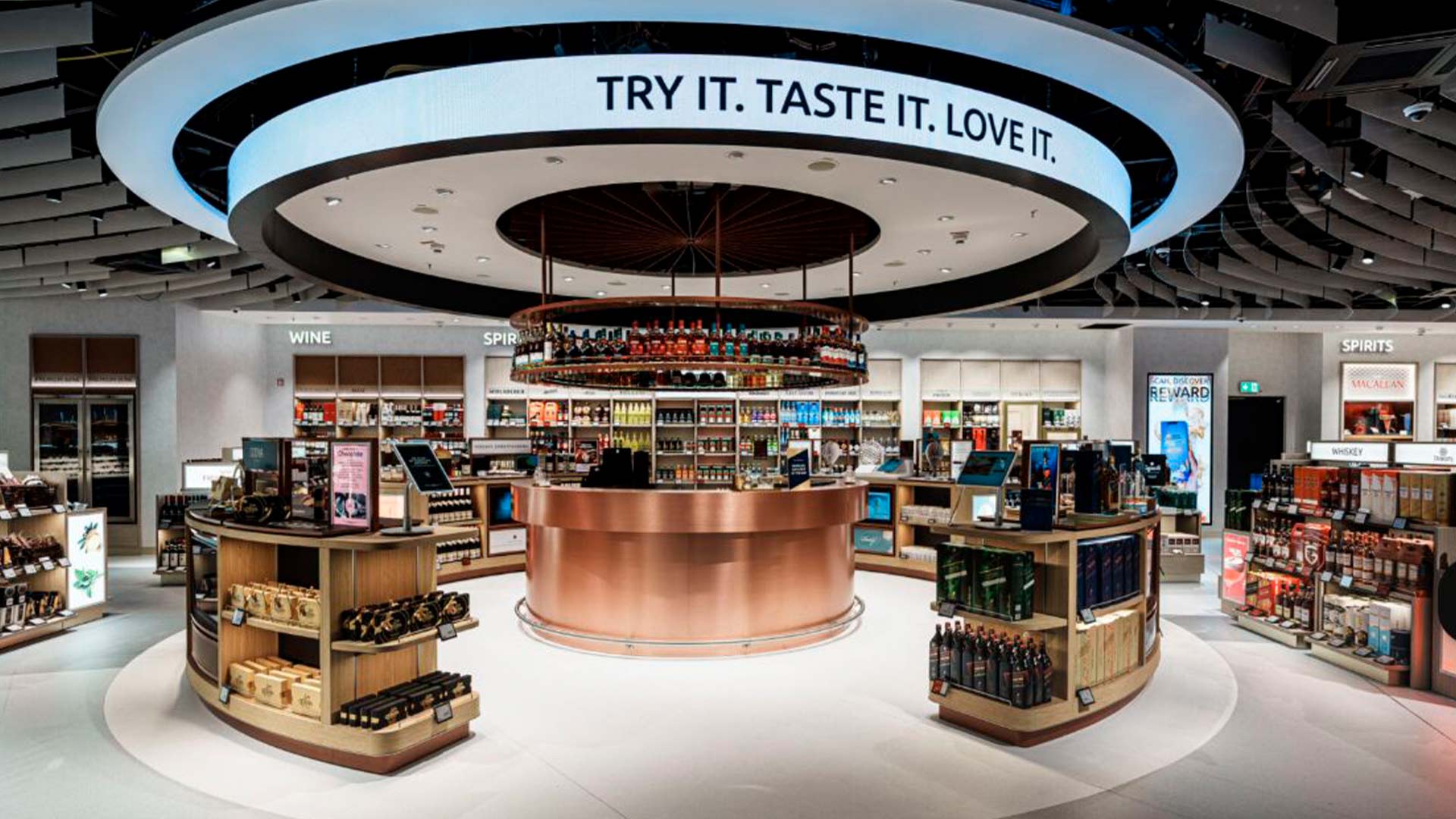 Intégration AV travel retail au LTC Beacon du Terminal 3 de l'aéroport de Francfort par TRISON Germany
