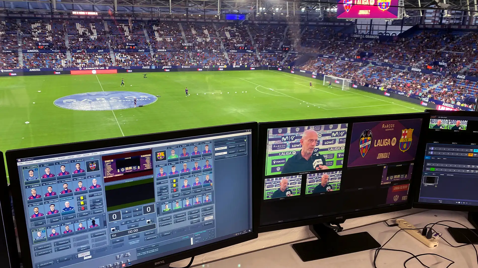 Les fans interagissent avec la plateforme UFAN ! pendant les matchs de football professionnel de la saison 2025/26, intégrés par TRISON Yellowbricks.