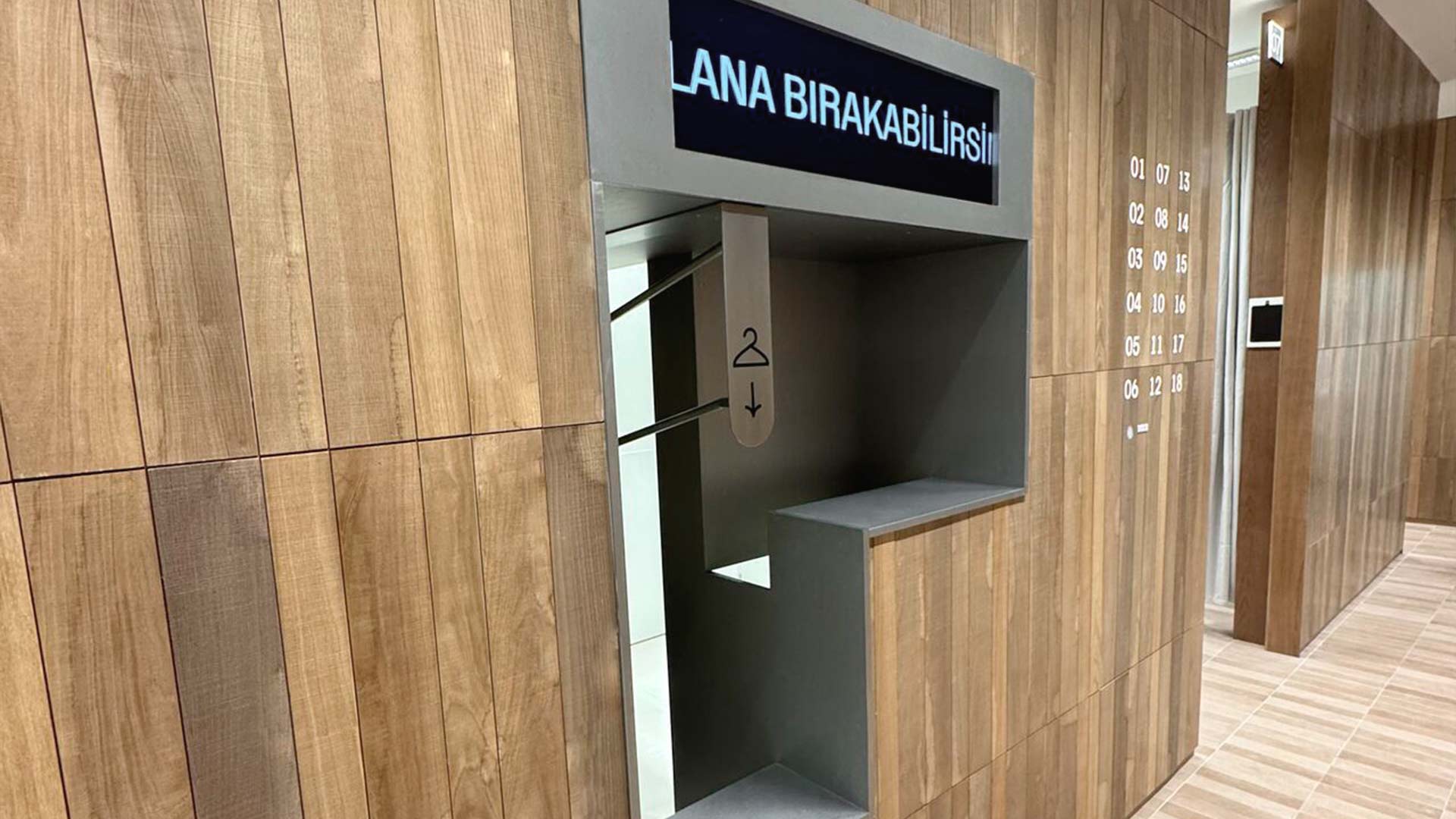 Proprietary smart fitting room management system developed by TRISON for Stradivarius Istanbul