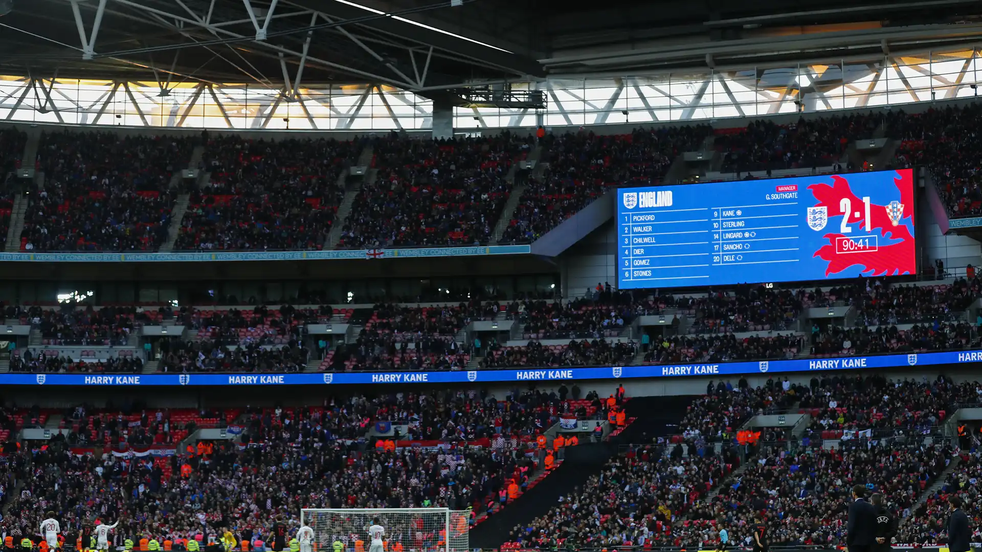TRISON et la FA redéfinissent l'identité numérique du stade de Wembley grâce à des innovations créatives et techniques, transformant 1 200 écrans LED en une plateforme de narration unifiée.